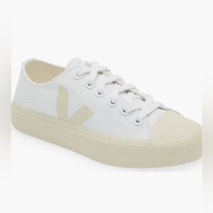 NIB Veja Wata II Low Top Sneaker - White Pierre (women size 6)